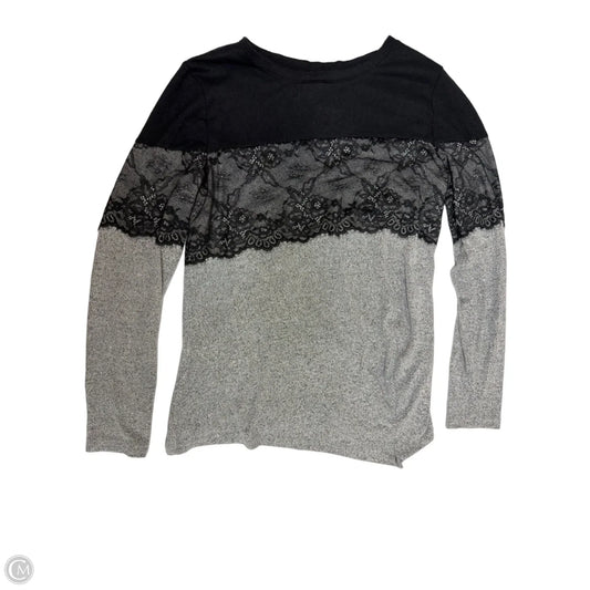 Top Long Sleeve By Maurices In Black & Grey, Size: M