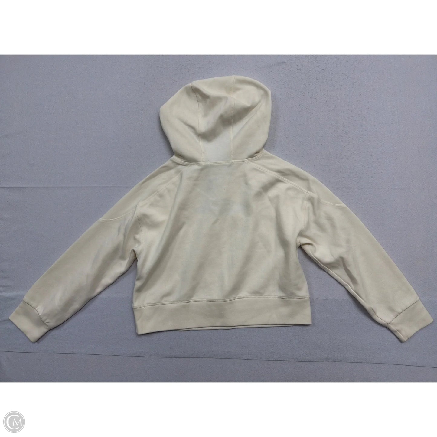 Sweatshirt Hoodie By Clothes Mentor In Cream, Size: M