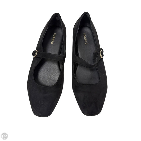 Shoes Flats By Torrid In Black, Size: 11