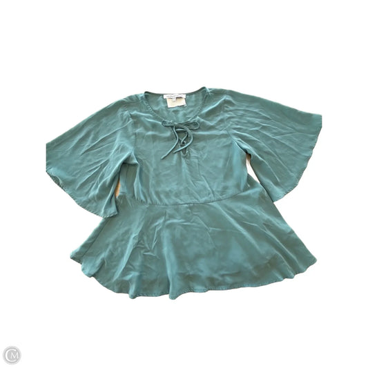 Top 3/4 Sleeve By Cupcakes And Cashmere In Blue, Size: Xs