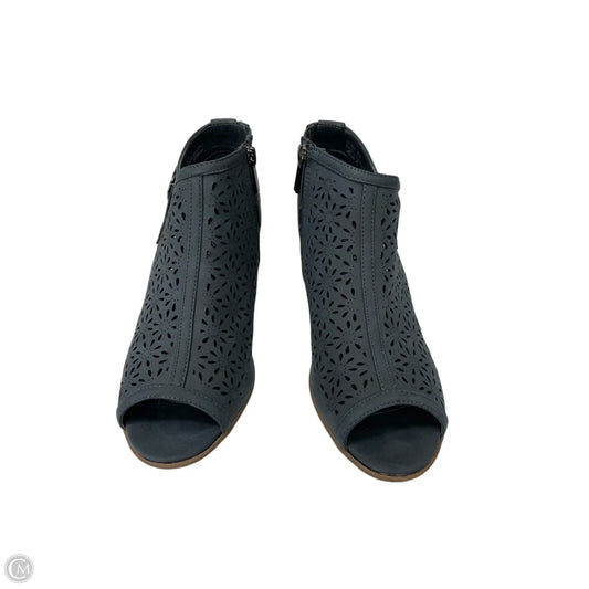 Shoes Heels Block By Easy Street In Blue, Size: 8