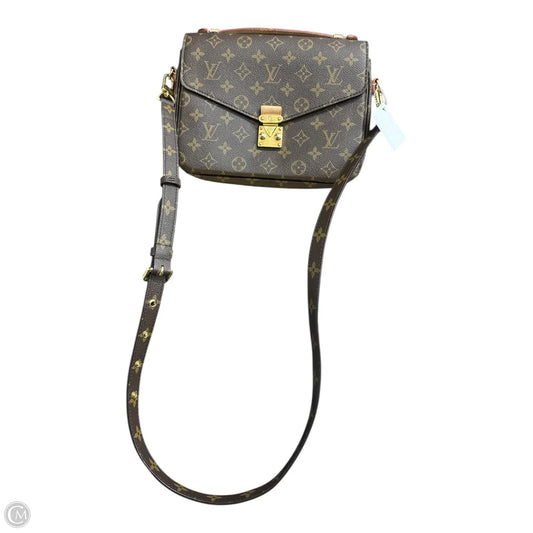 Handbag Luxury Designer By Louis Vuitton, Size: Medium