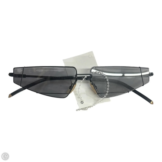 Sunglasses Luxury Designer By Fendi
