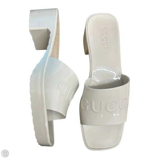 Sandals Luxury Designer By Gucci In Cream