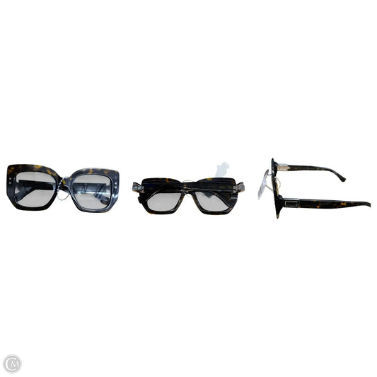Sunglasses Luxury Designer By Fendi