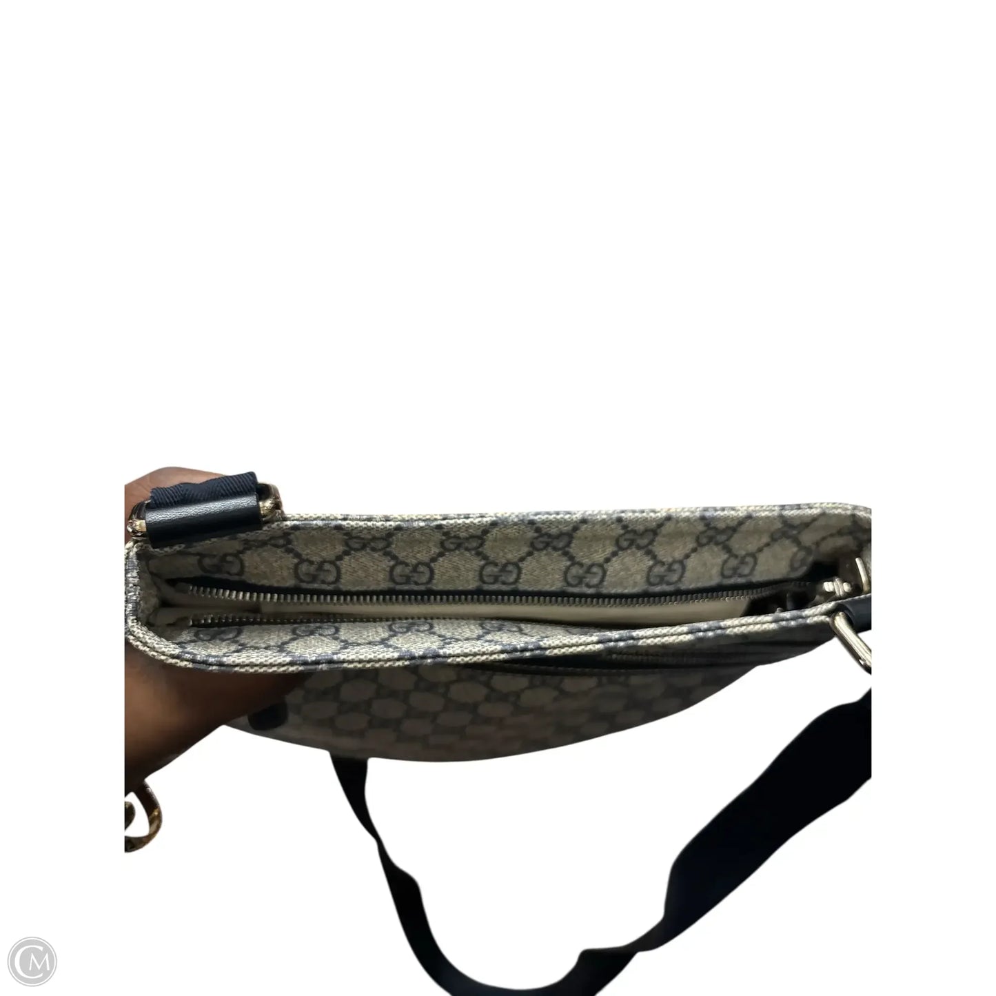 Handbag Luxury Designer By Gucci, Size: Medium