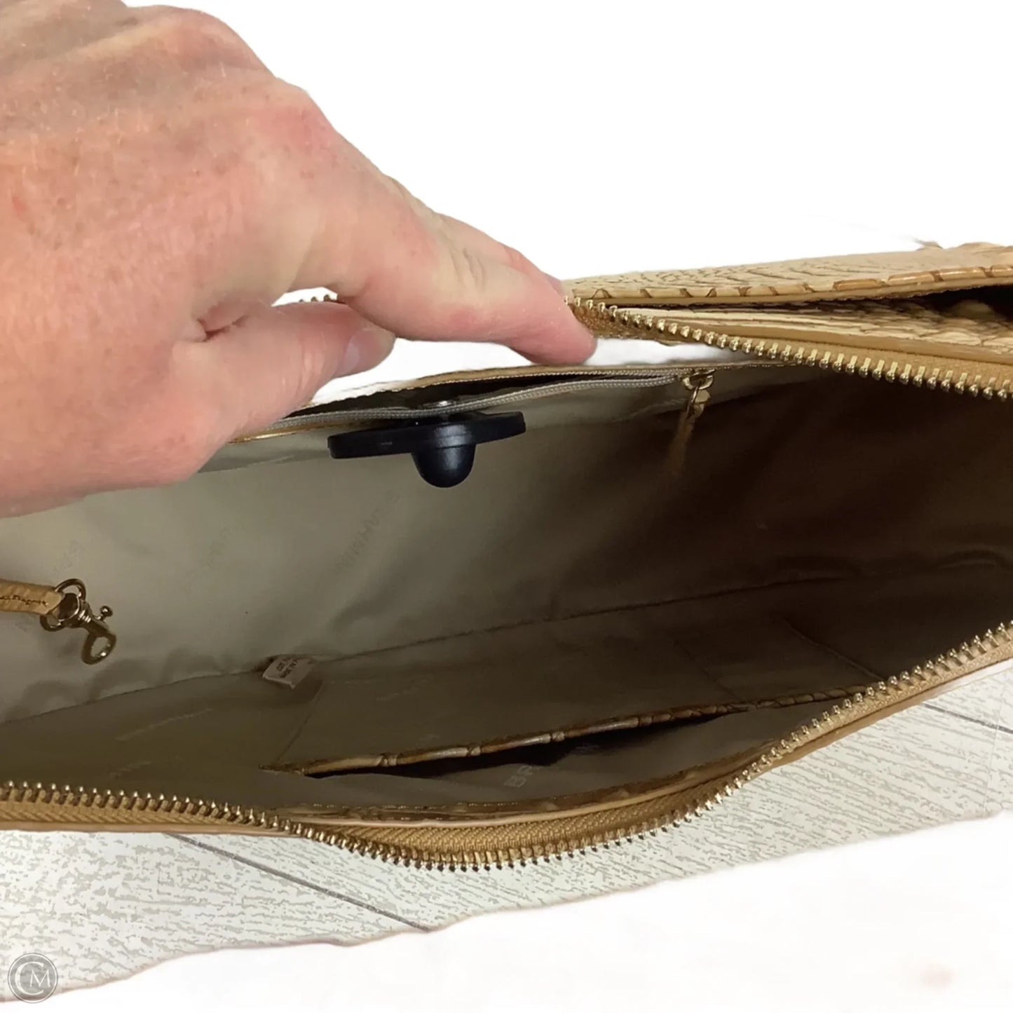 Handbag Designer By Brahmin, Size: Medium