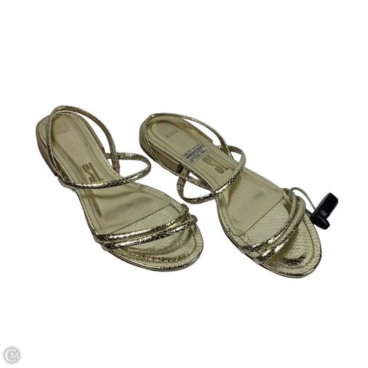 Sandals Flats By Clothes Mentor In Gold, Size: 10