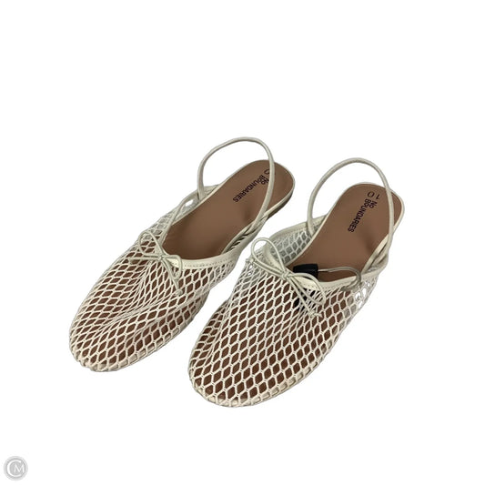 Shoes Flats By No Boundaries In Cream, Size: 10