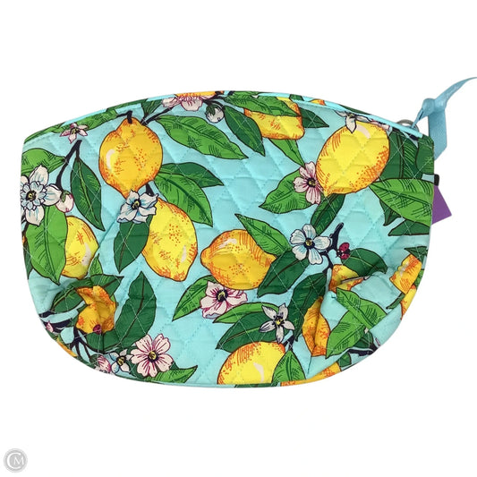 Makeup Bag By Vera Bradley, Size: Medium