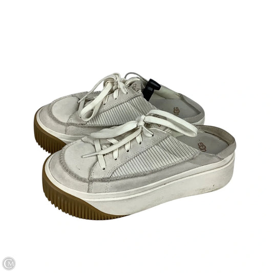 Shoes Designer By Ugg In White, Size: 7.5