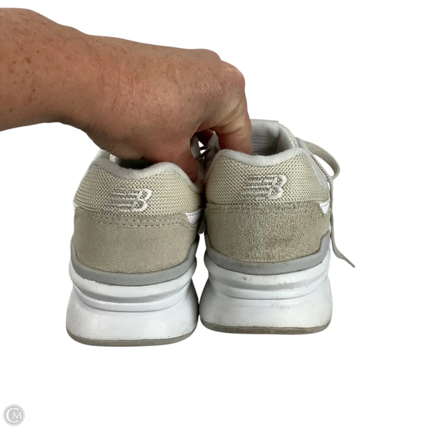 Shoes Athletic By New Balance In Cream, Size: 8