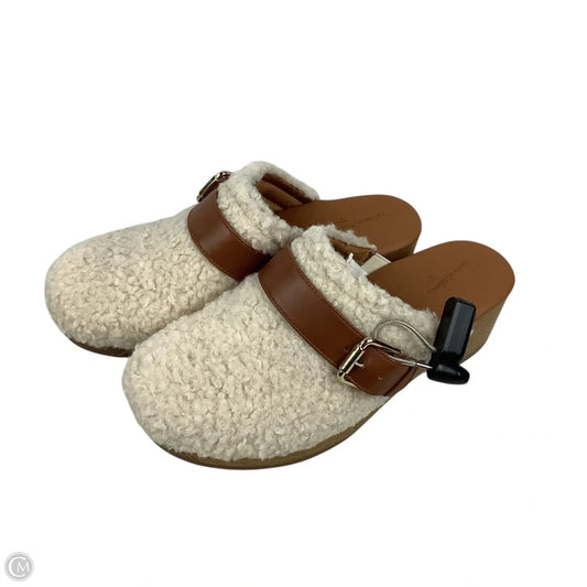 Shoes Heels Block By Universal Thread In Cream, Size: 6.5