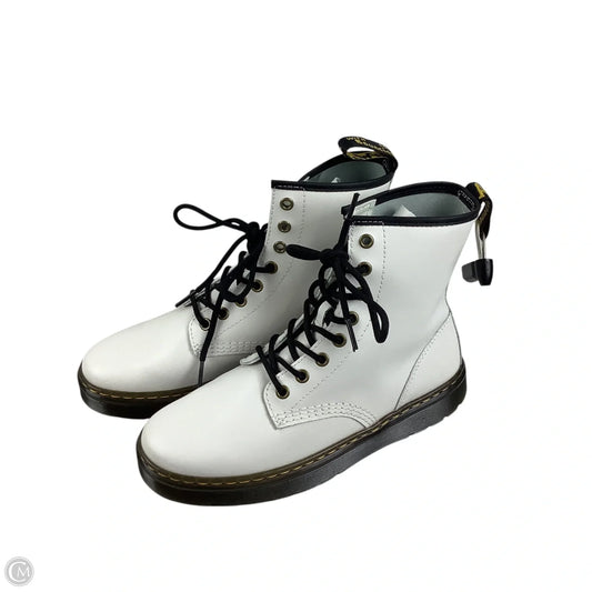 Boots Ankle Flats By Dr Martens In White, Size: 8