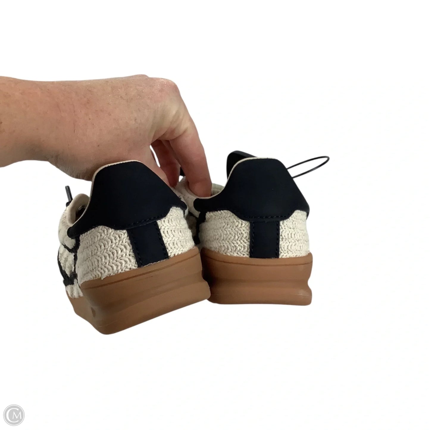 Shoes Sneakers By Steve Madden In Cream, Size: 6.5