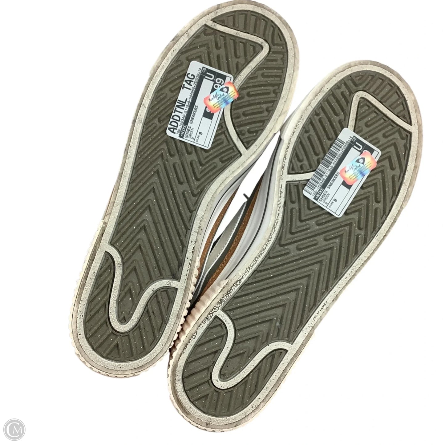 Shoes Sneakers By Nike In Green, Size: 9