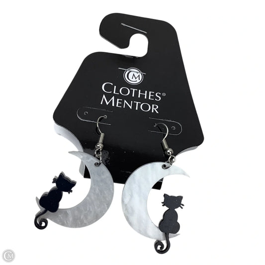 Earrings Dangle/drop By Clothes Mentor