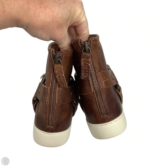 Shoes Designer By Frye In Brown, Size: 7