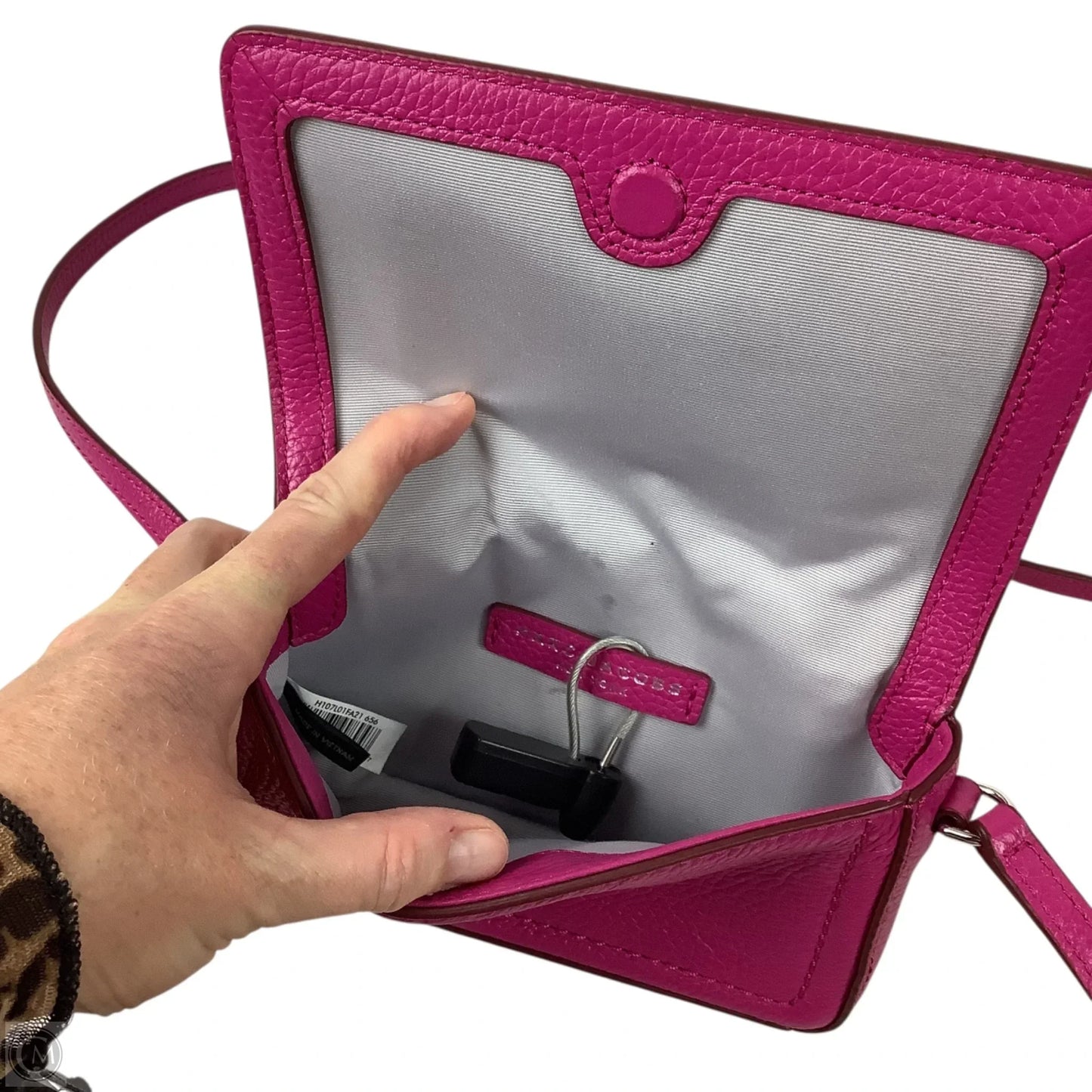 Crossbody Luxury Designer By Marc Jacobs, Size: Small