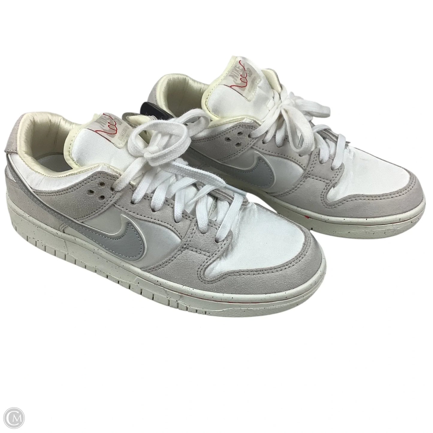 Shoes Sneakers By Nike In Grey, Size: 6.5