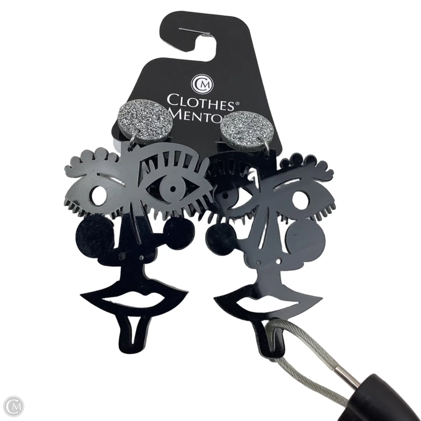 Earrings Dangle/drop By Clothes Mentor
