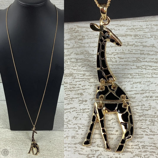 Necklace Charm By Clothes Mentor