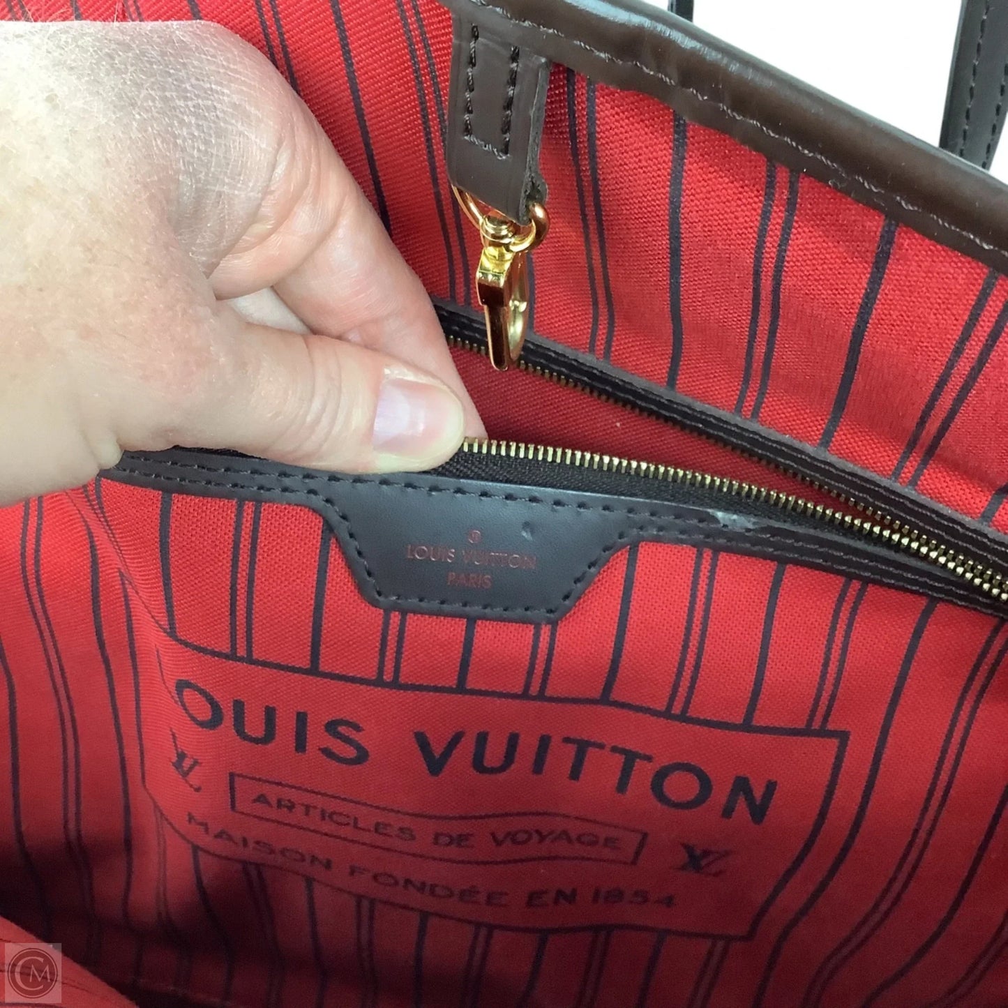 Tote Luxury Designer By Louis Vuitton, Size: Large (AS IS)