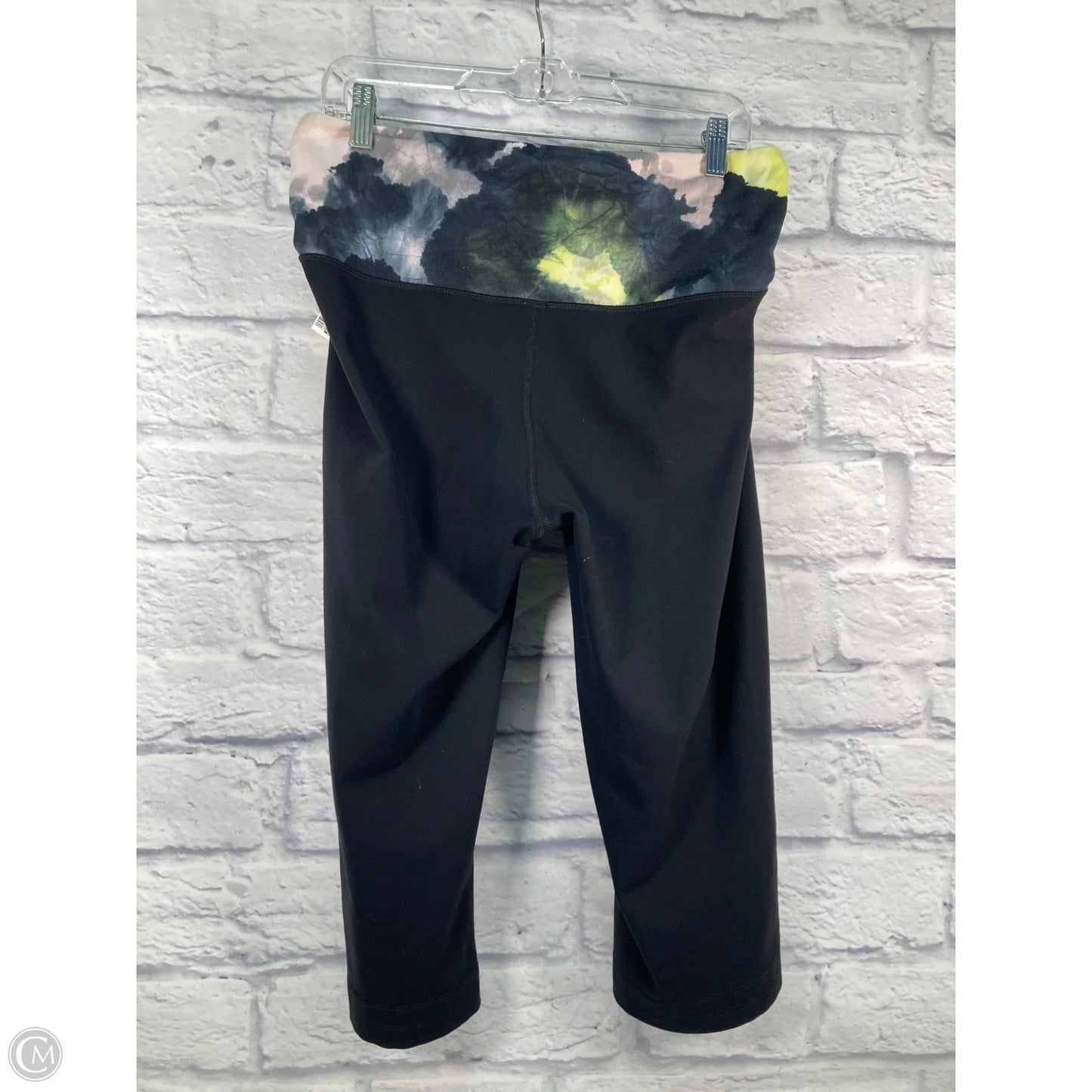 Athletic Capris By Lululemon In Black & Pink, Size: M