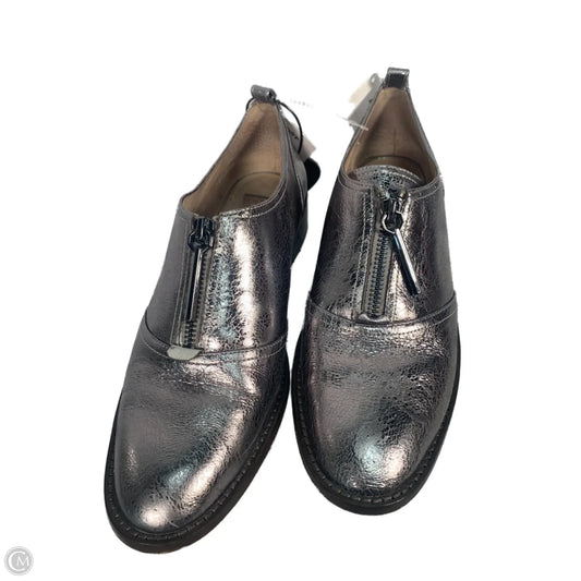 Shoes Flats By Louise Et Cie In Silver, Size: 9