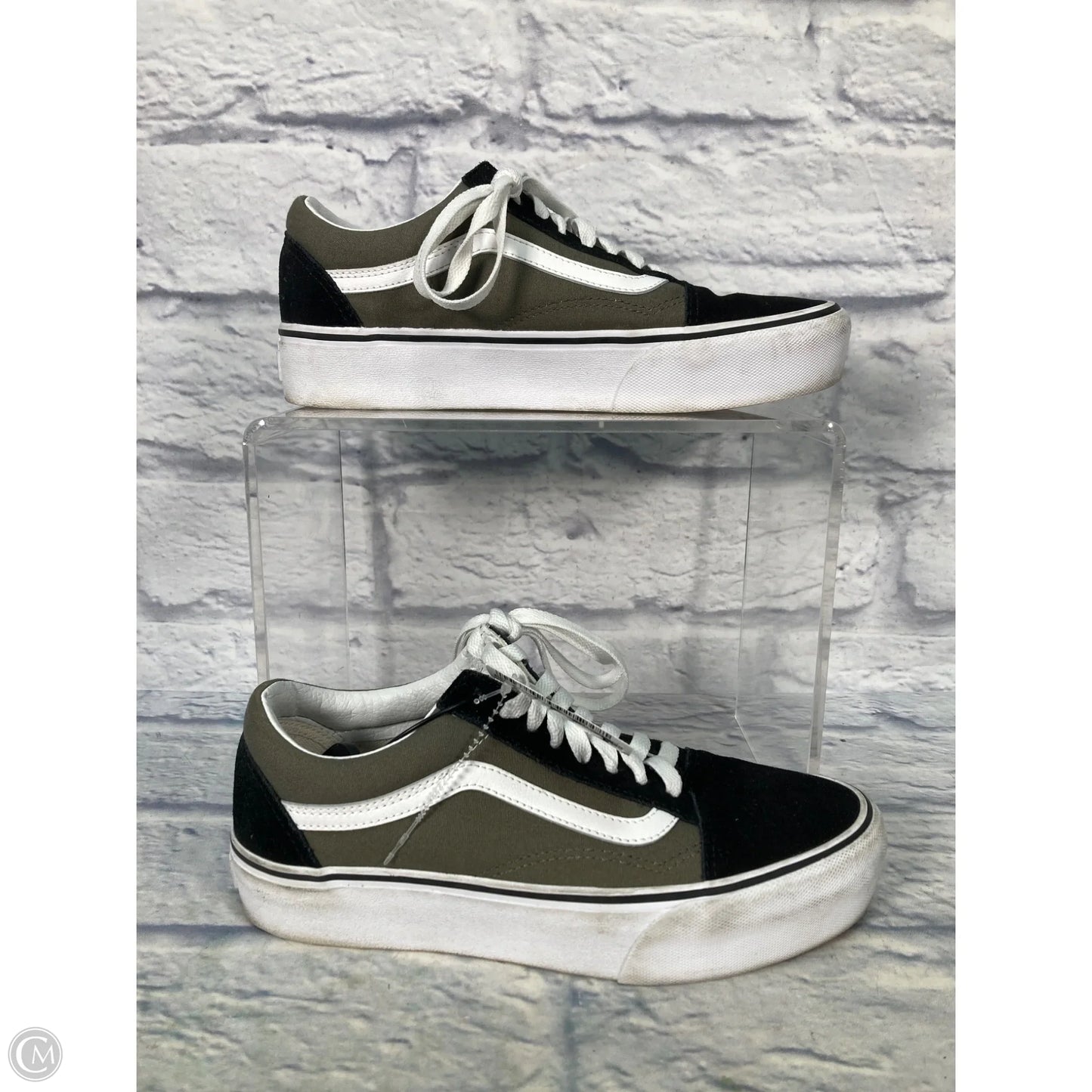 Shoes Sneakers Platform By Vans In Black & Green, Size: 9