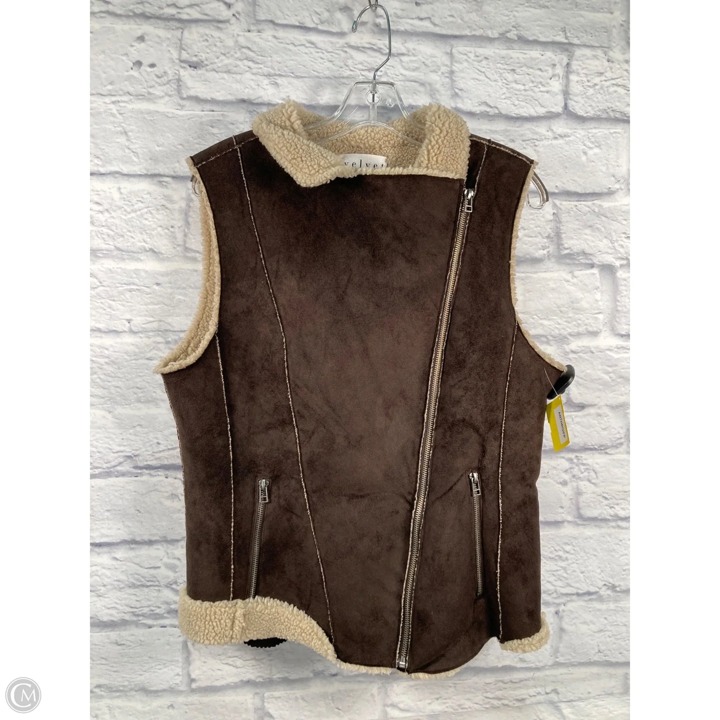 Vest Faux Fur & Sherpa By Velvet By Graham & Spencer In Brown, Size: L