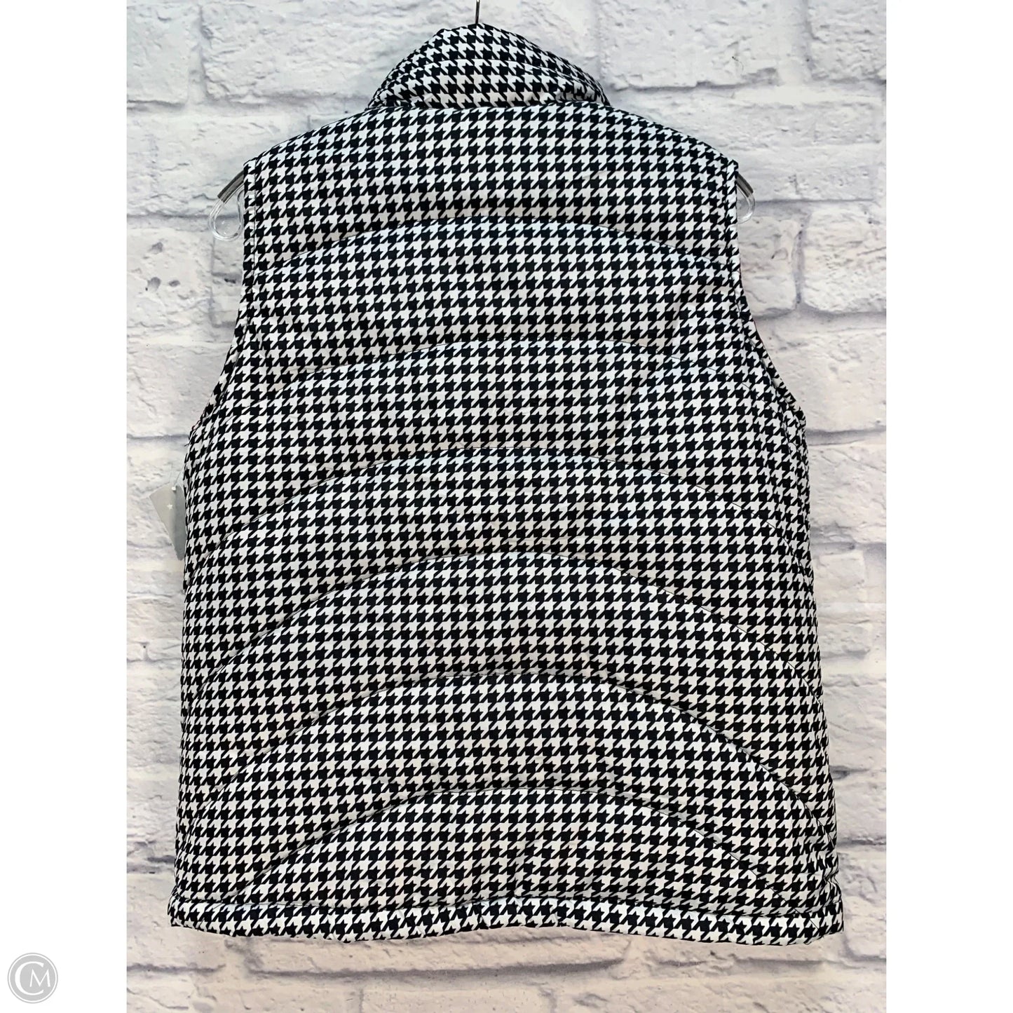 Vest Puffer & Quilted By Clothes Mentor In Black & White, Size: M