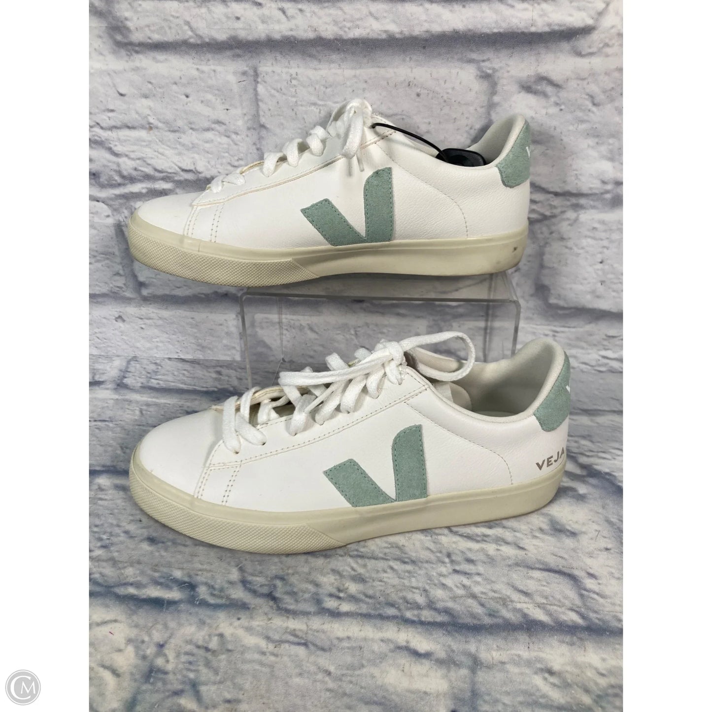 Shoes Sneakers By Veja In White, Size: 10