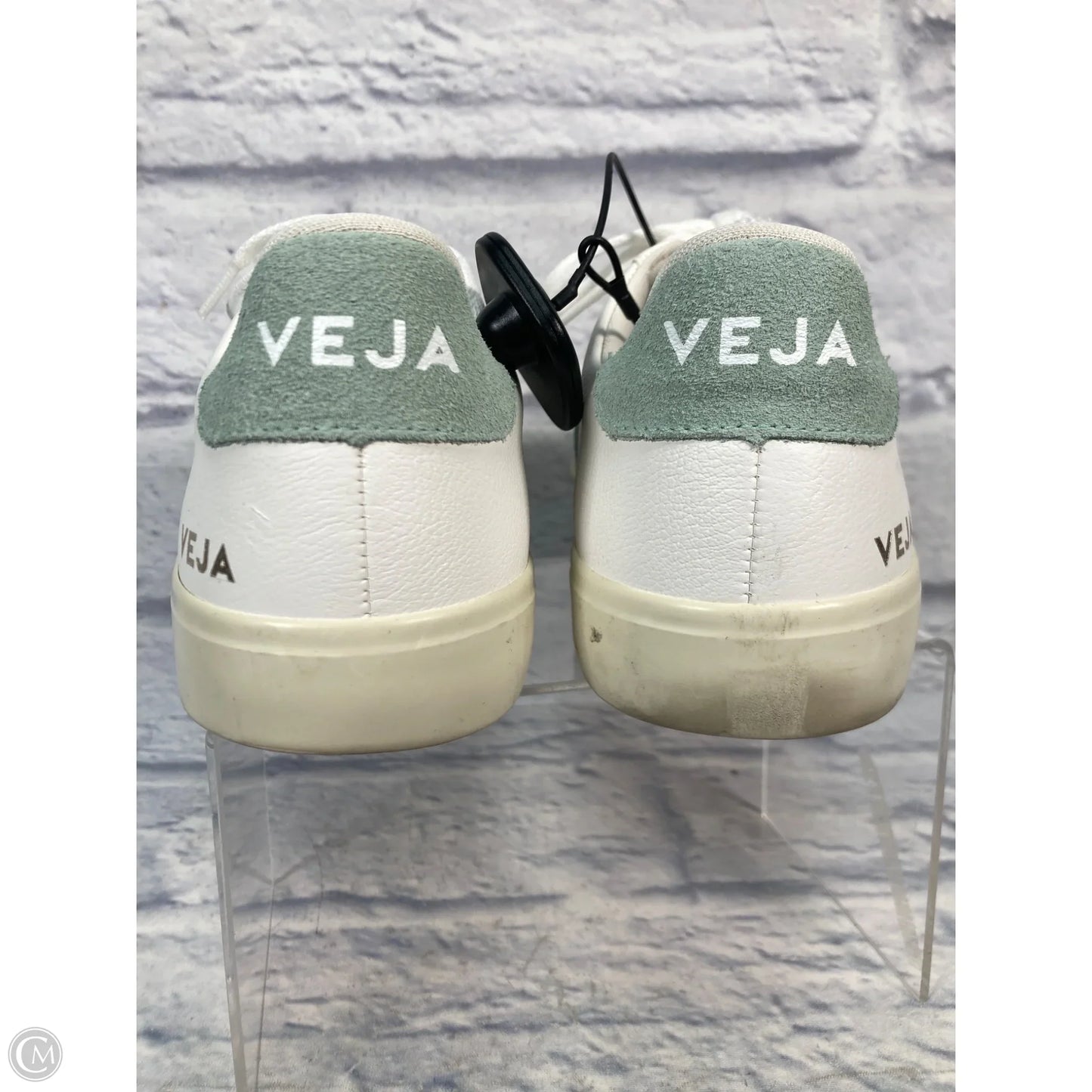 Shoes Sneakers By Veja In White, Size: 10
