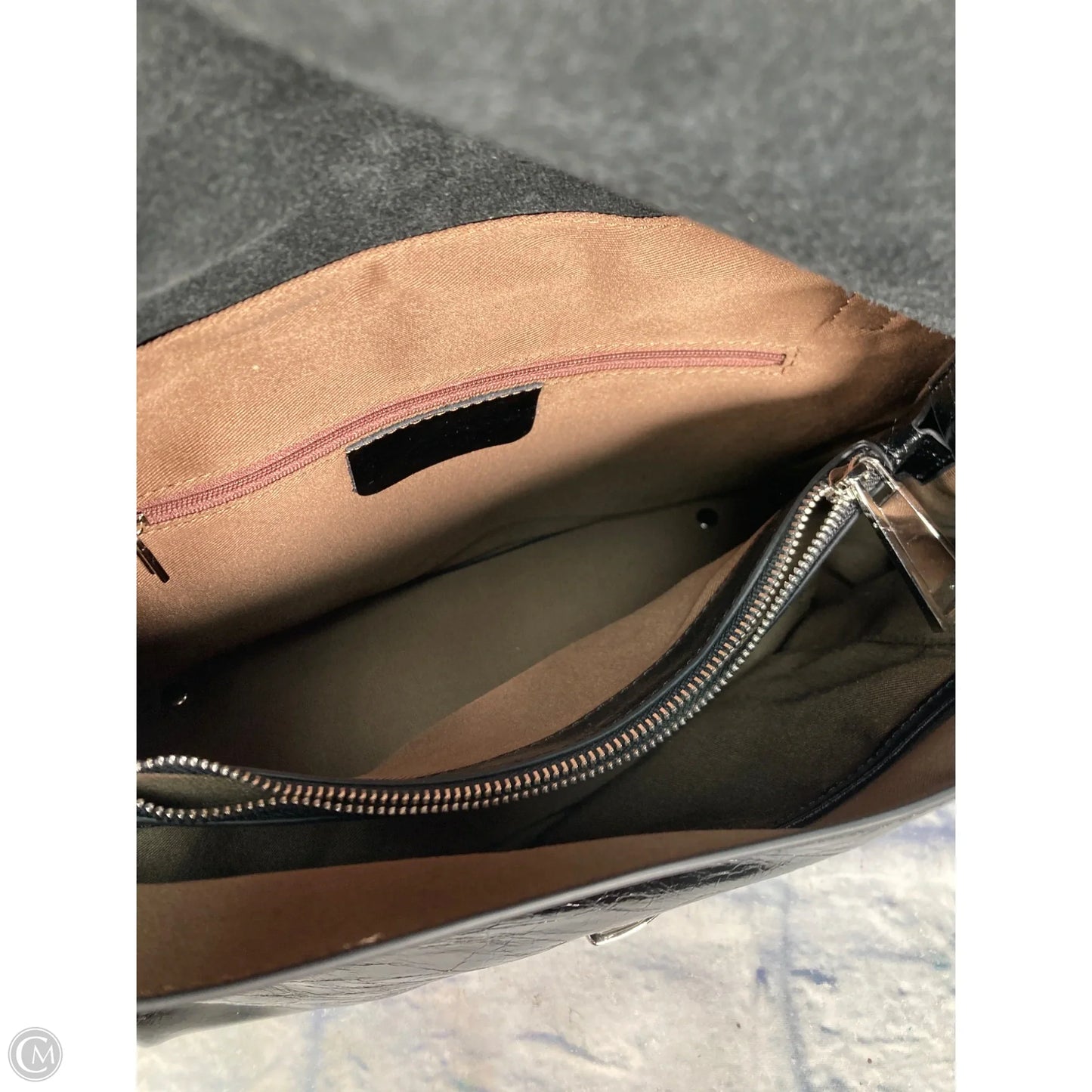 Crossbody Leather By Clothes Mentor, Size: Medium