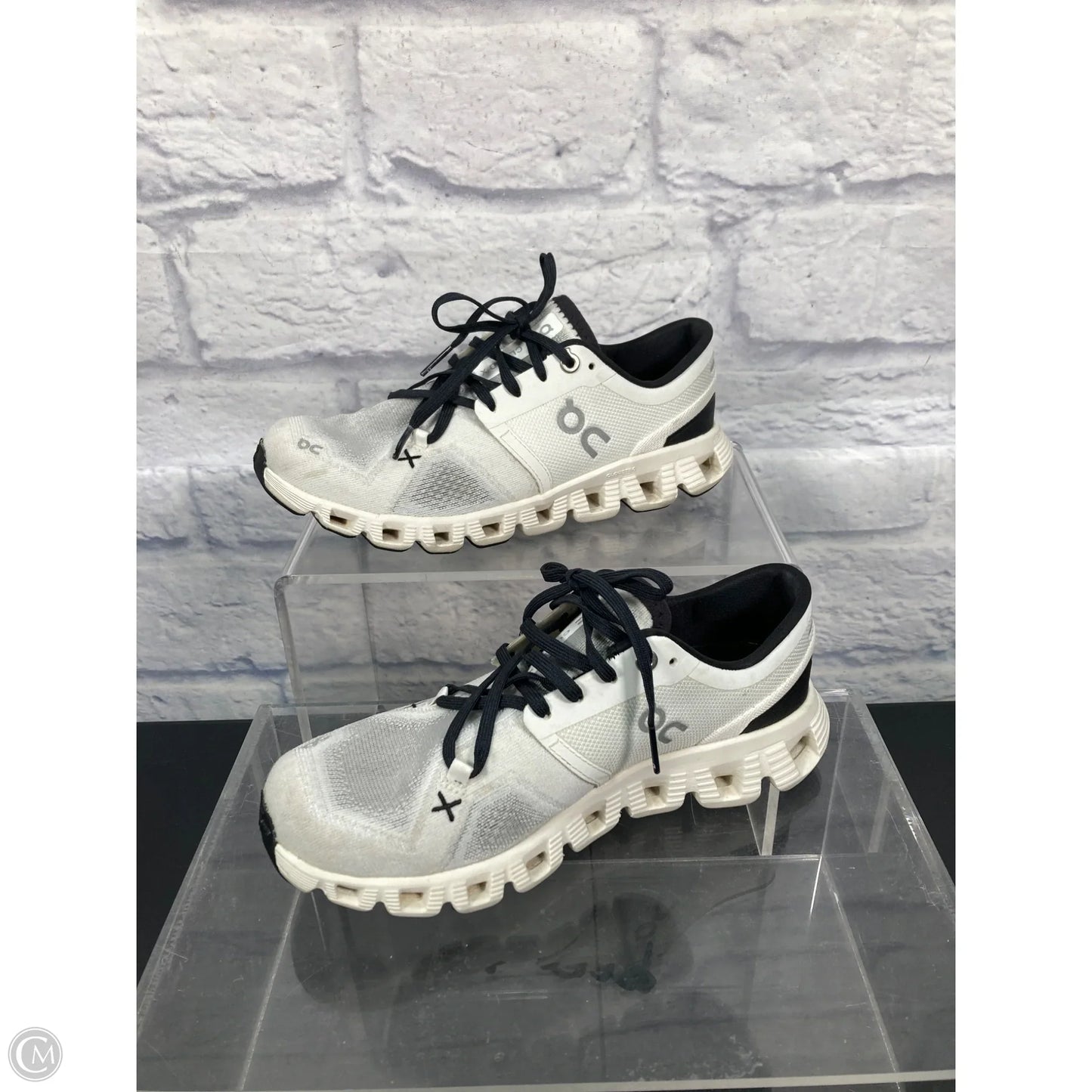 Shoes Athletic By On Cloud In White, Size: 6