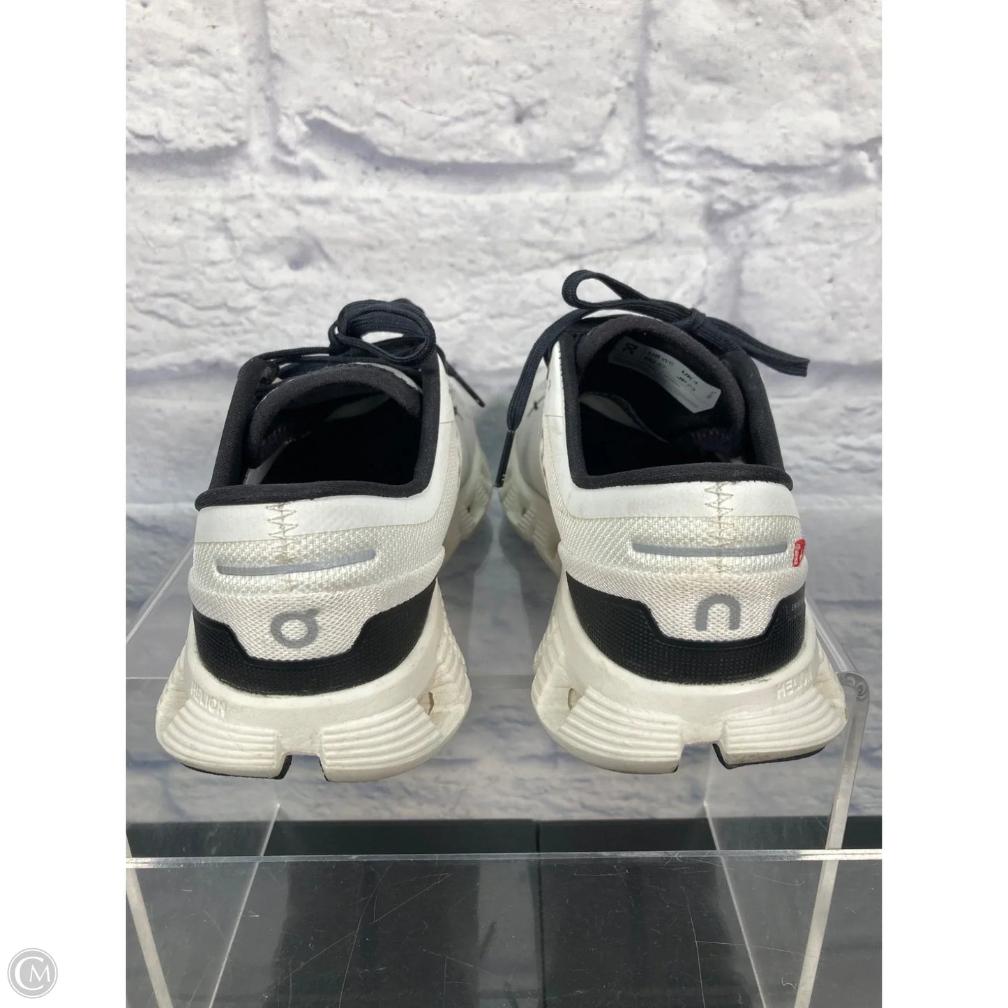 Shoes Athletic By On Cloud In White, Size: 6