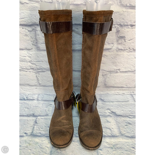 Boots Designer By Ugg In Brown, Size: 7