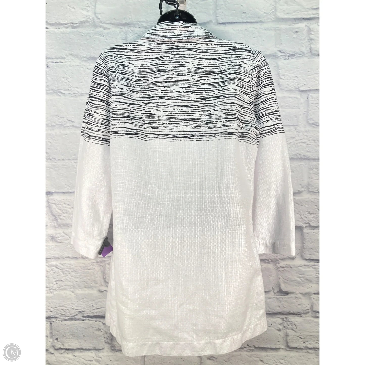 Top 3/4 Sleeve By Chicos In Black & White, Size: S