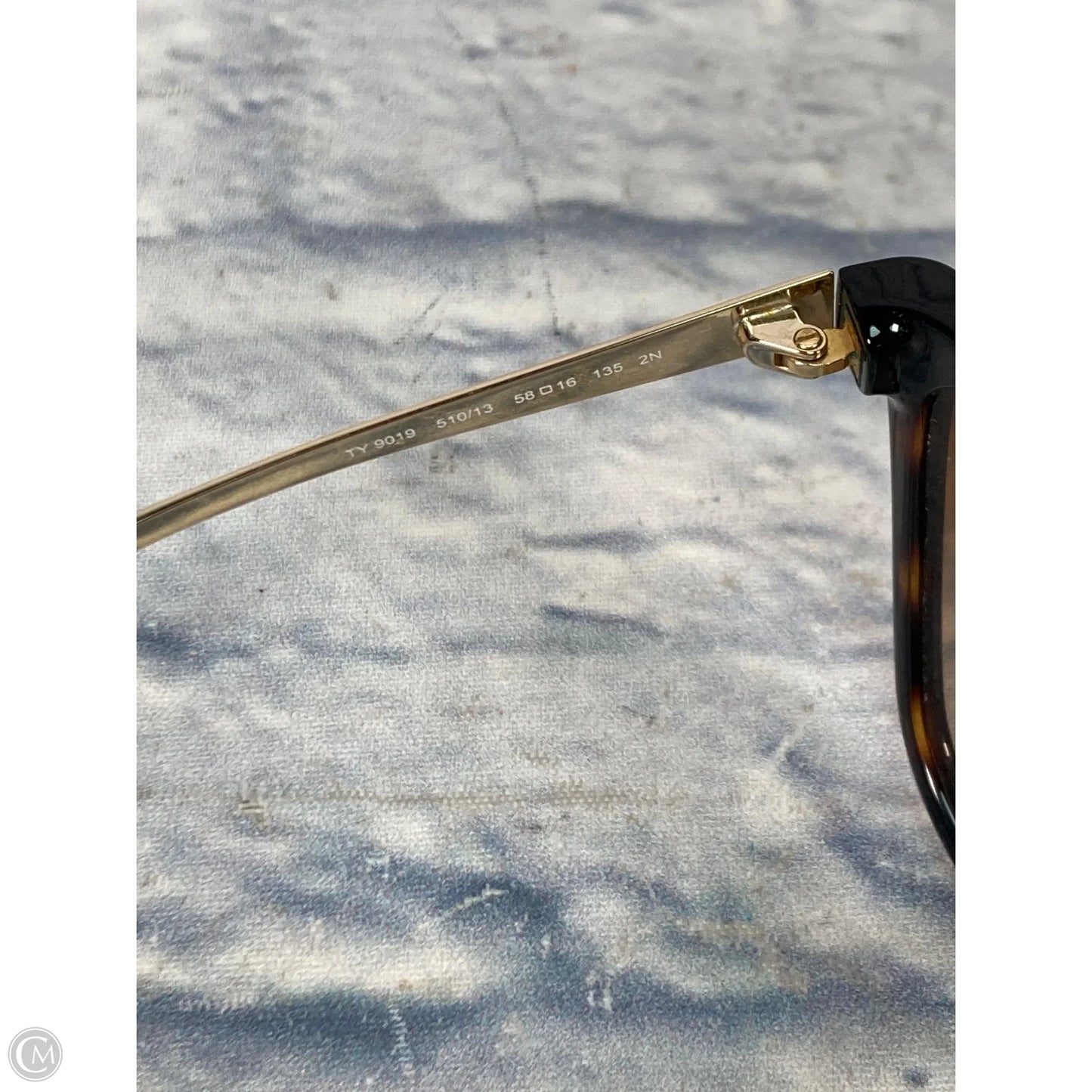 Sunglasses Designer By Tory Burch, Size: Medium