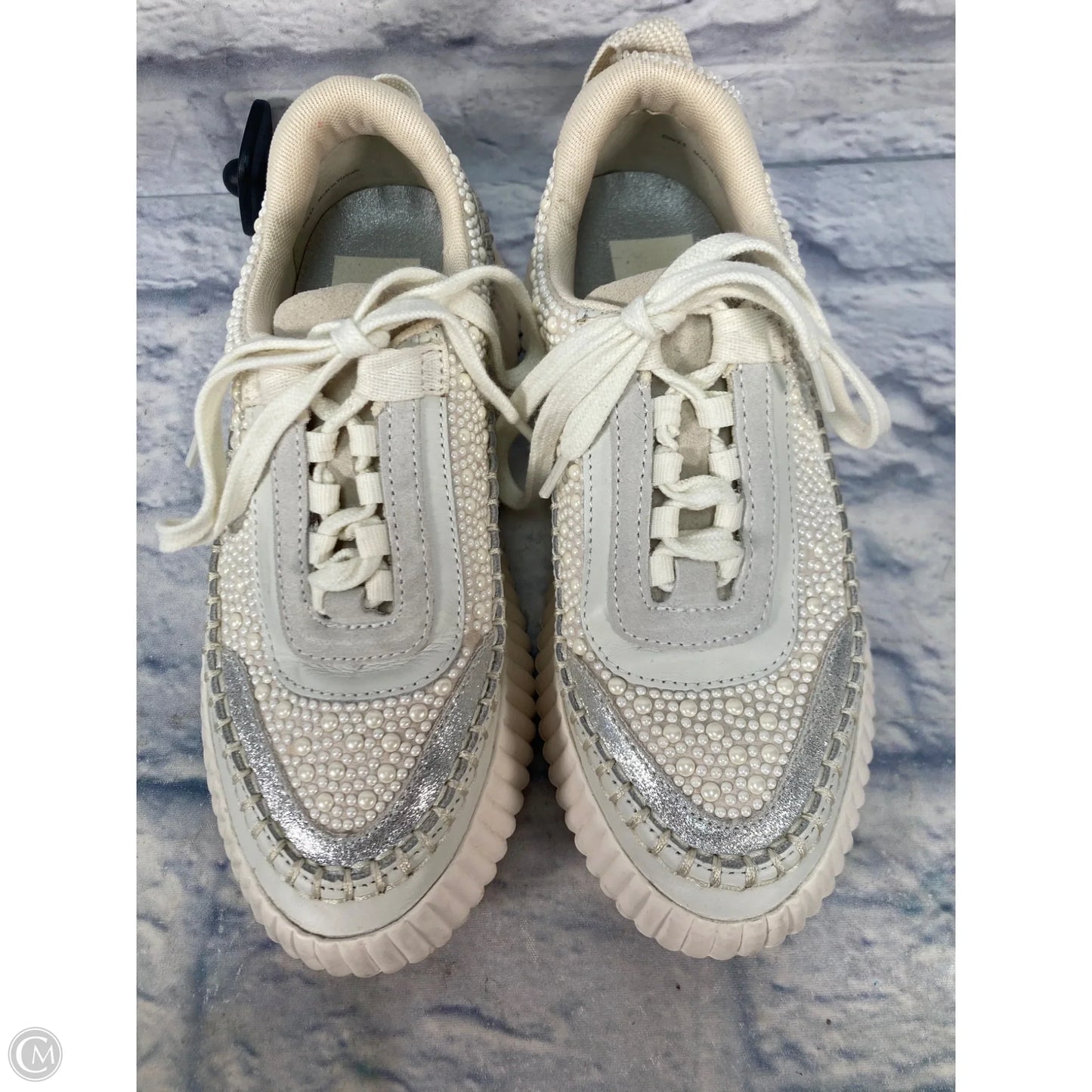 Shoes Sneakers By Dolce Vita In Grey & White, Size: 5.5