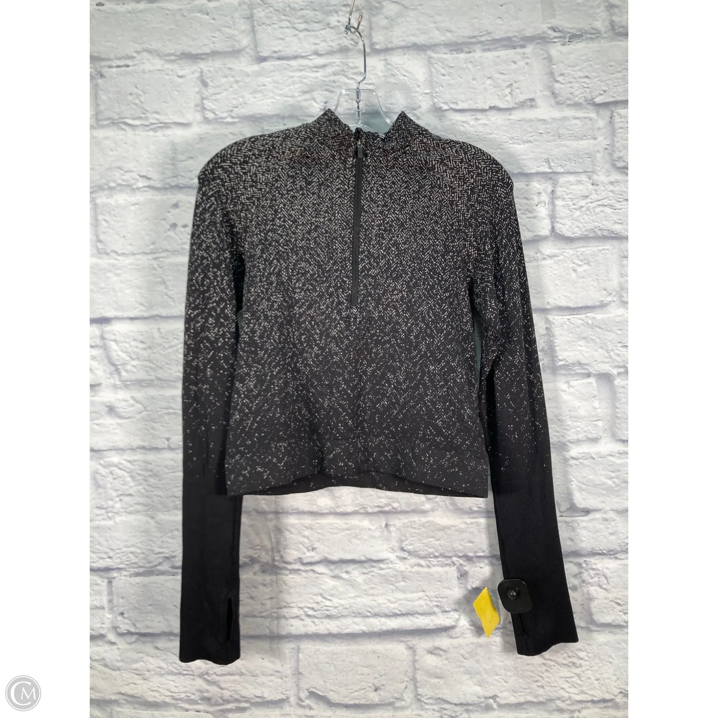 Athletic Top Long Sleeve Collar By Lululemon In Black & Grey, Size: Xs