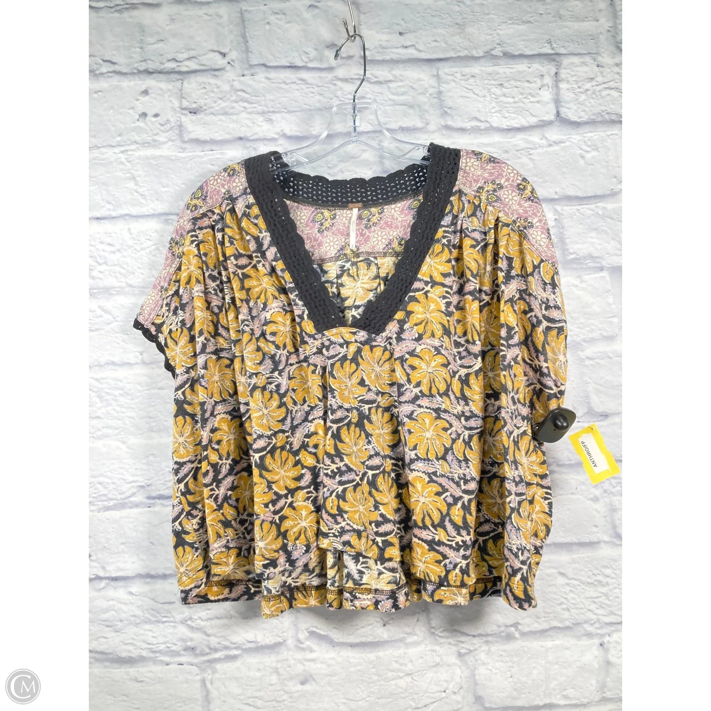 Top Short Sleeve By Free People In Blue & Yellow, Size: M