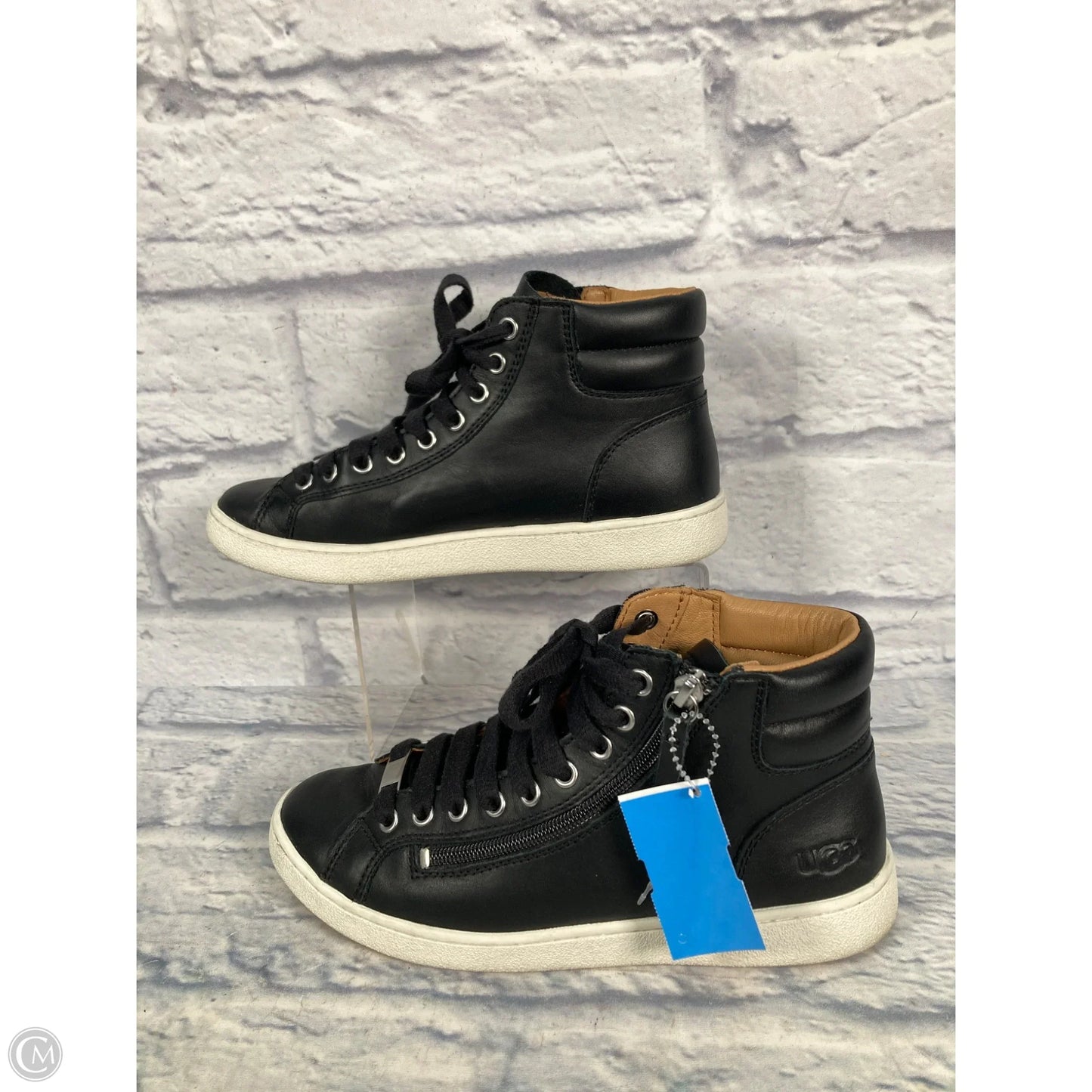 Shoes Designer By Ugg In Black, Size: 8