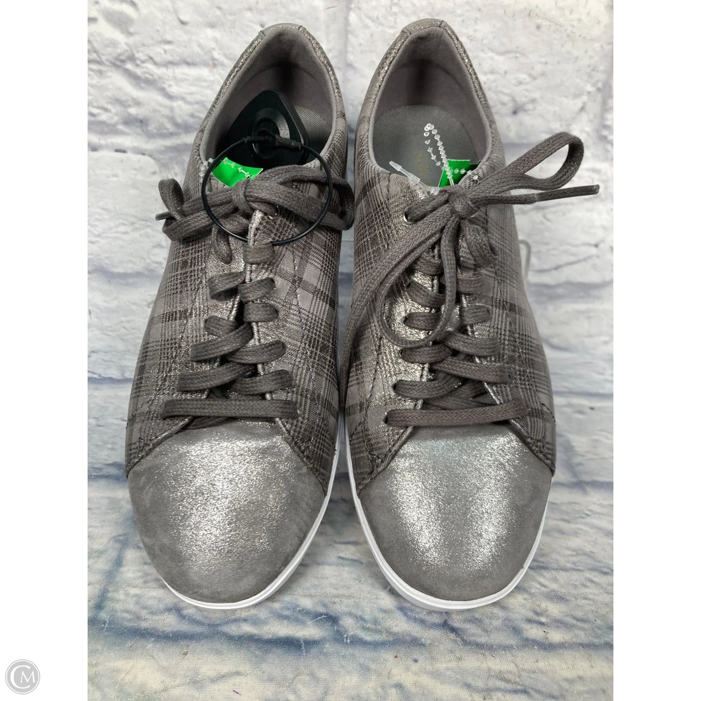 Shoes Sneakers By Cole-haan In Silver, Size: 7.5