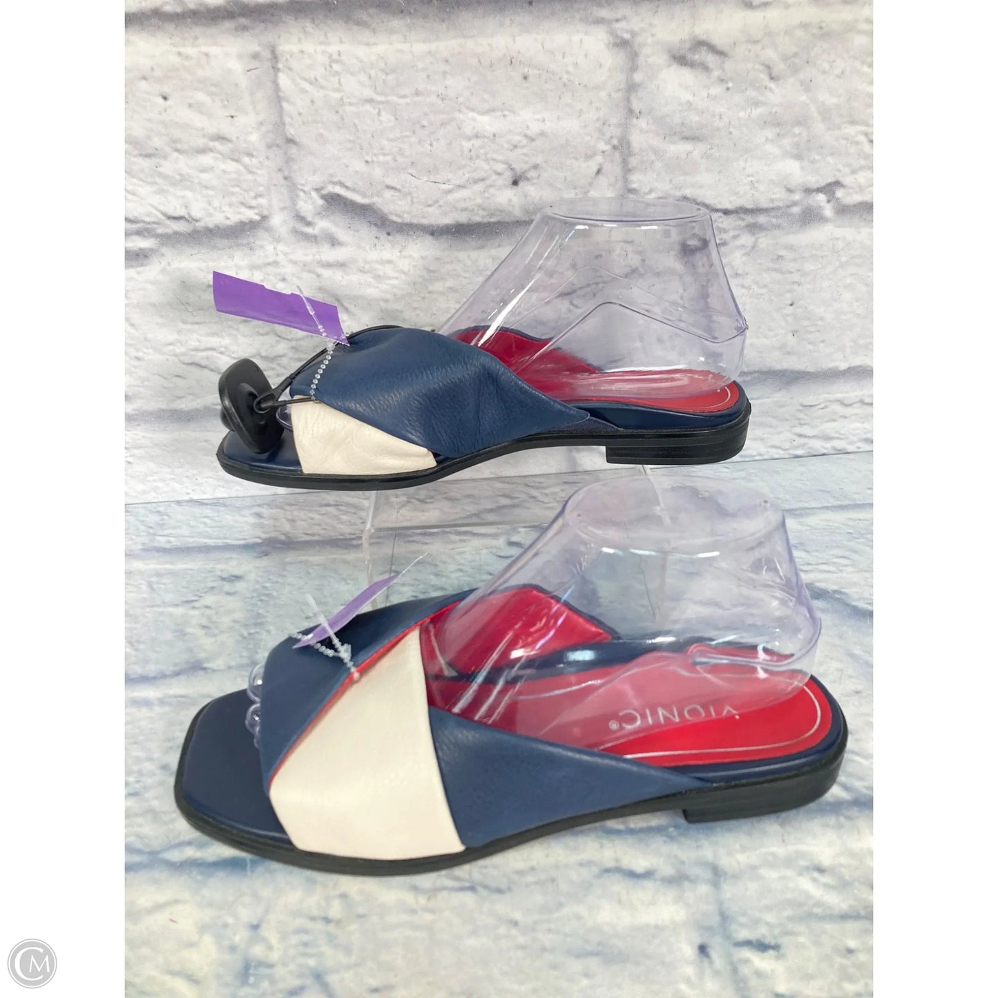 Sandals Flats By Vionic In Blue & Red, Size: 7.5