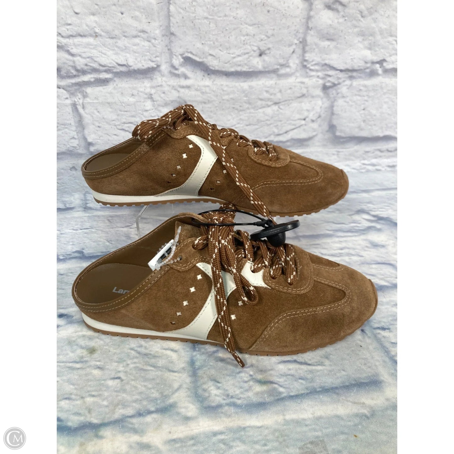 Shoes Sneakers By Clothes Mentor In Brown & White, Size: 8