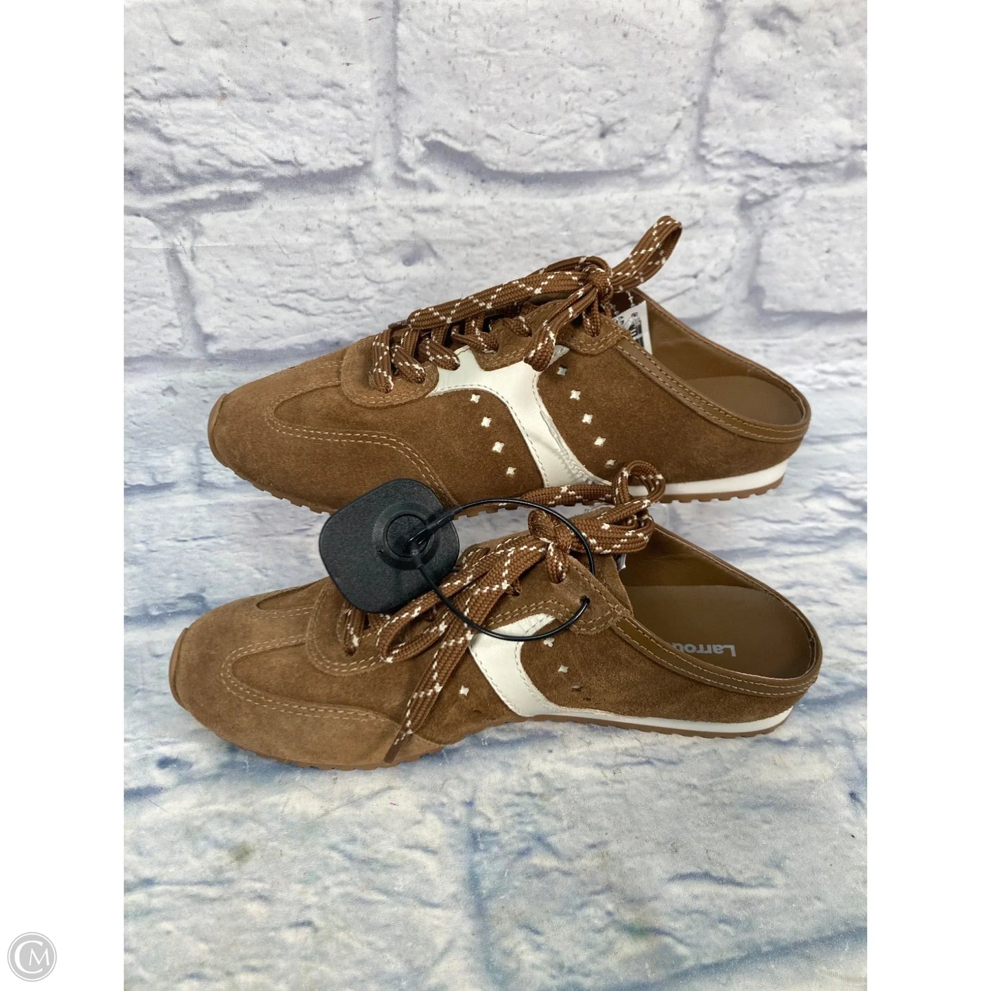Shoes Sneakers By Clothes Mentor In Brown & White, Size: 8
