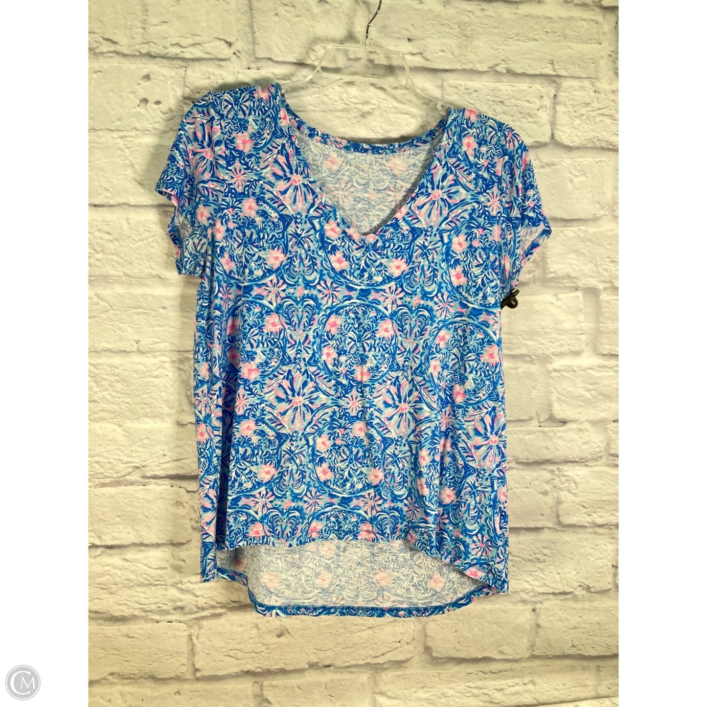 Top Short Sleeve Designer By Lilly Pulitzer In Blue & Pink, Size: M