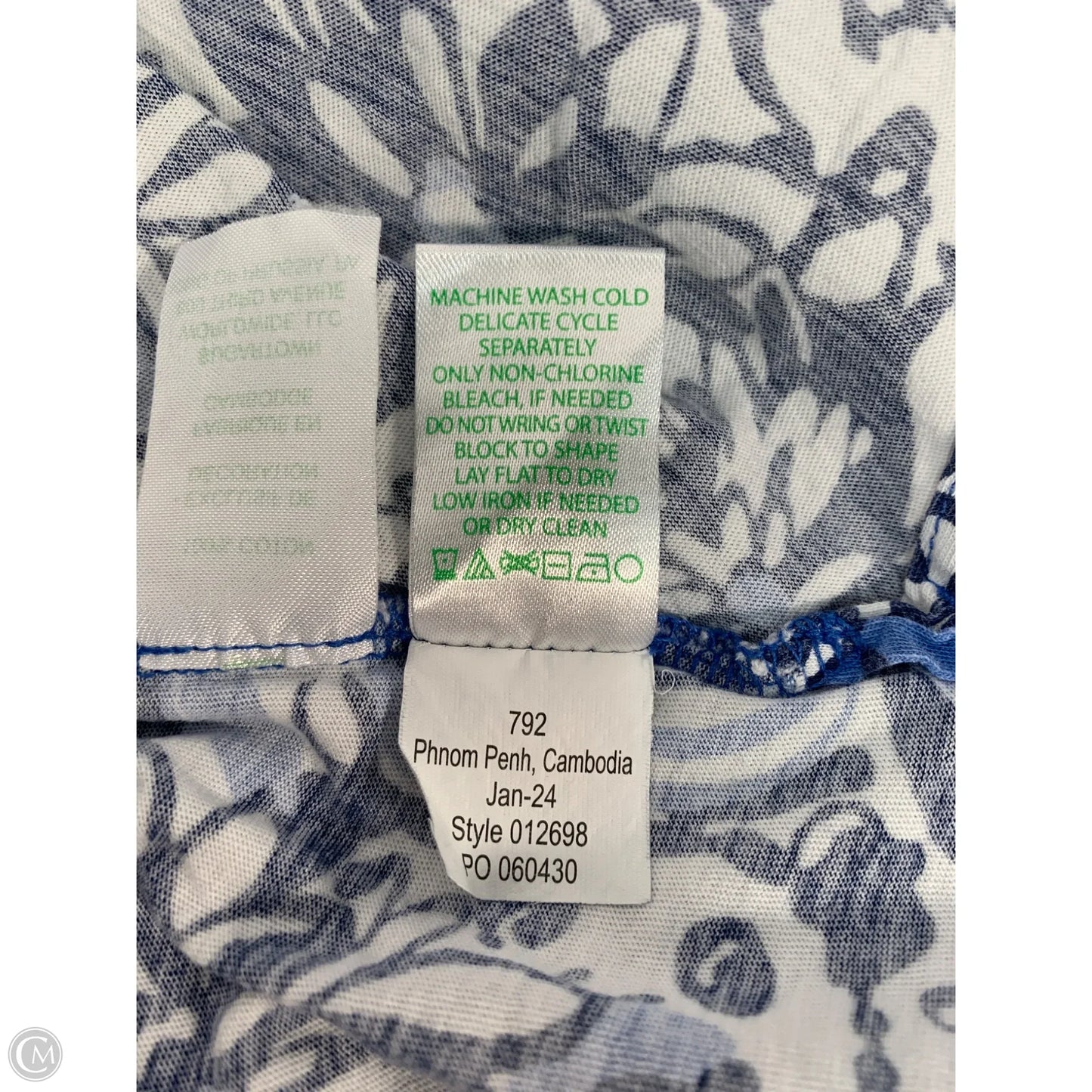 Top Short Sleeve Designer By Lilly Pulitzer In Blue & White, Size: M